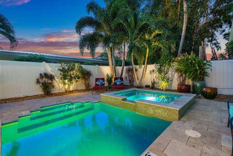 Tiny photo for 520 NE 3RD Avenue, Delray Beach, FL 33444 (MLS # B26053667)