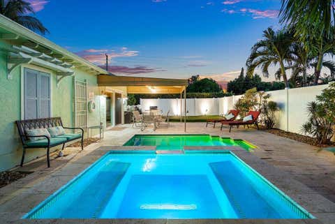 Tiny photo for 520 NE 3RD Avenue, Delray Beach, FL 33444 (MLS # B26053667)