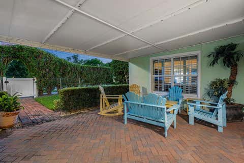 Tiny photo for 520 NE 3RD Avenue, Delray Beach, FL 33444 (MLS # B26053667)