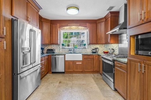 Tiny photo for 520 NE 3RD Avenue, Delray Beach, FL 33444 (MLS # B26053667)