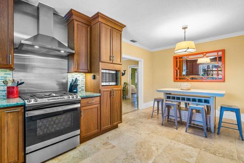 Tiny photo for 520 NE 3RD Avenue, Delray Beach, FL 33444 (MLS # B26053667)