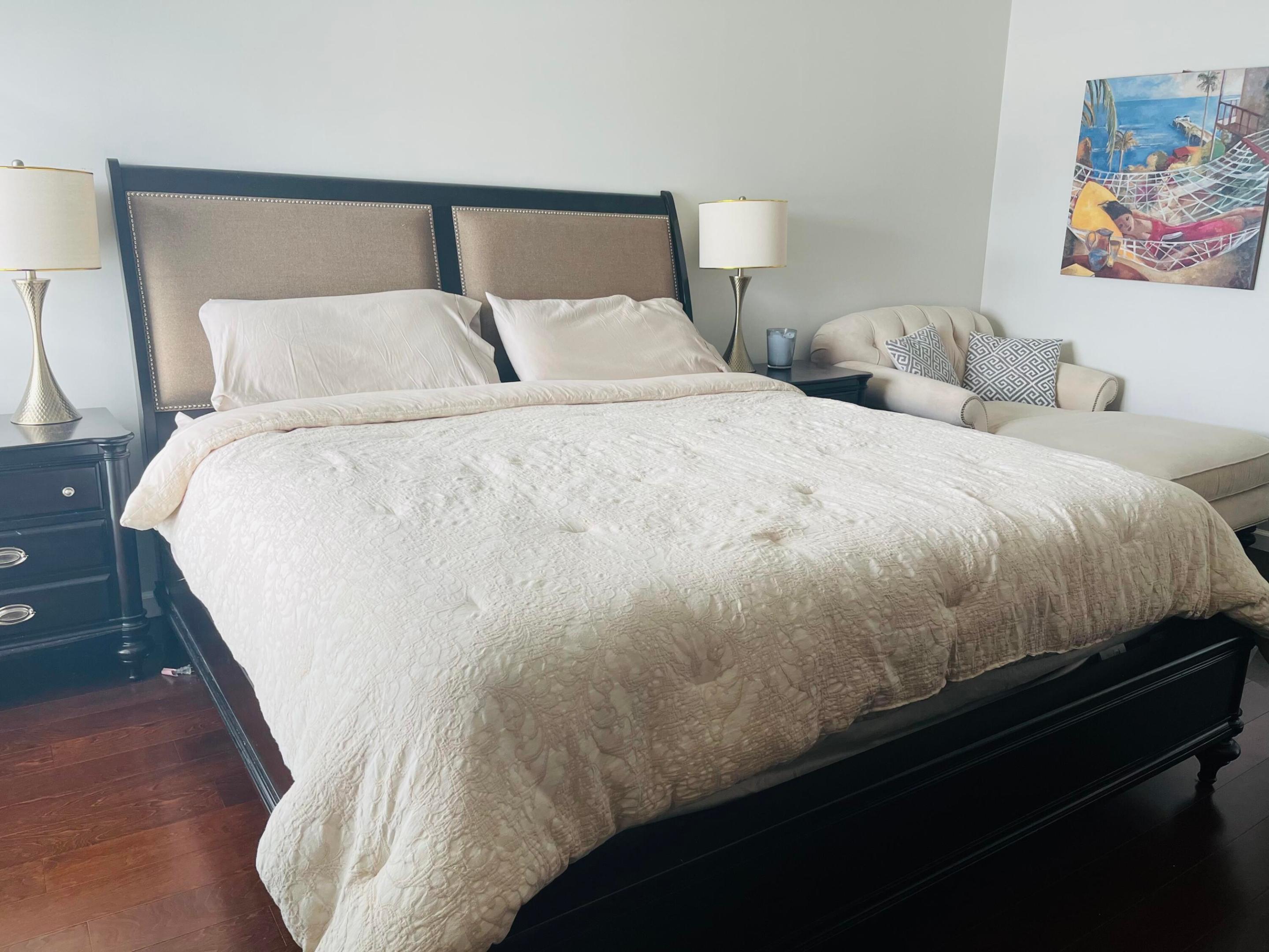 VILLAS OF OCEAN DUNES - Residential Lease