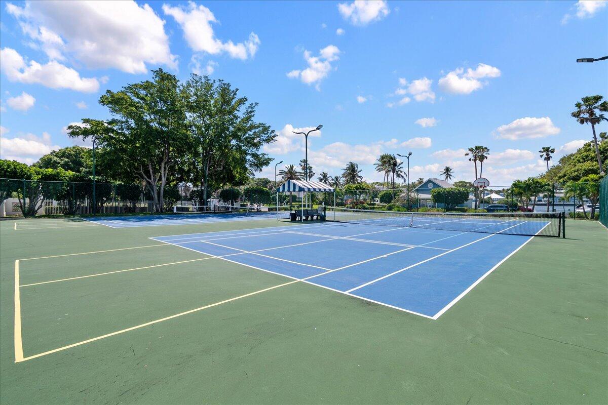VILLAS OF OCEAN DUNES - Residential Lease