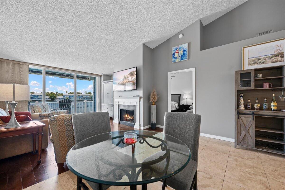VILLAS OF OCEAN DUNES - Residential Lease