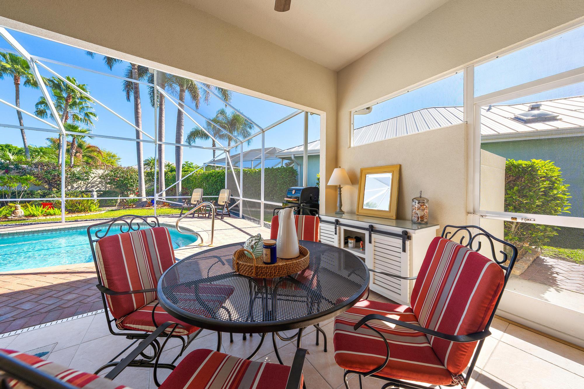 2215 SW Mayflower Drive