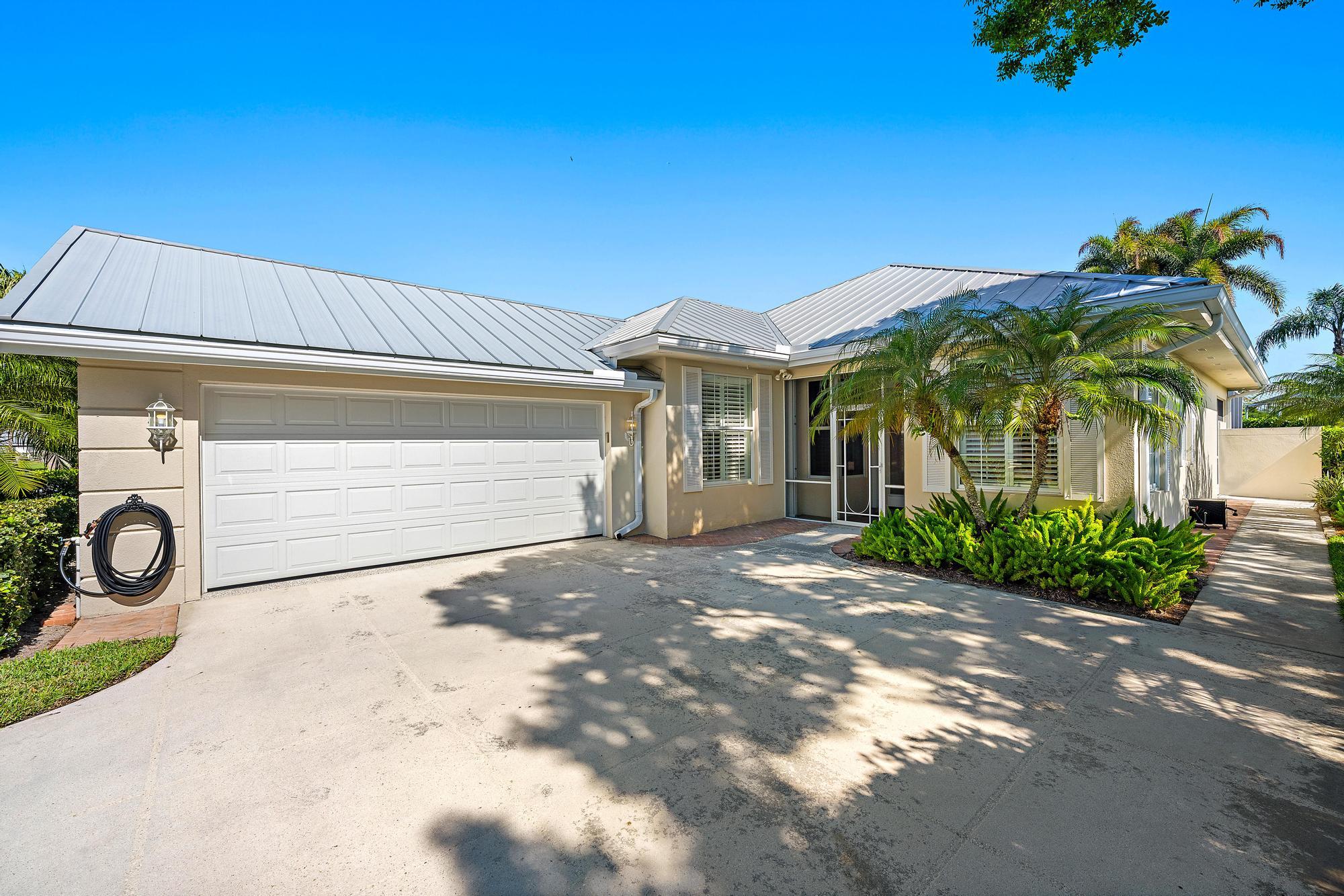 THE MEADOWS AT MARTIN DOWNS - Residential