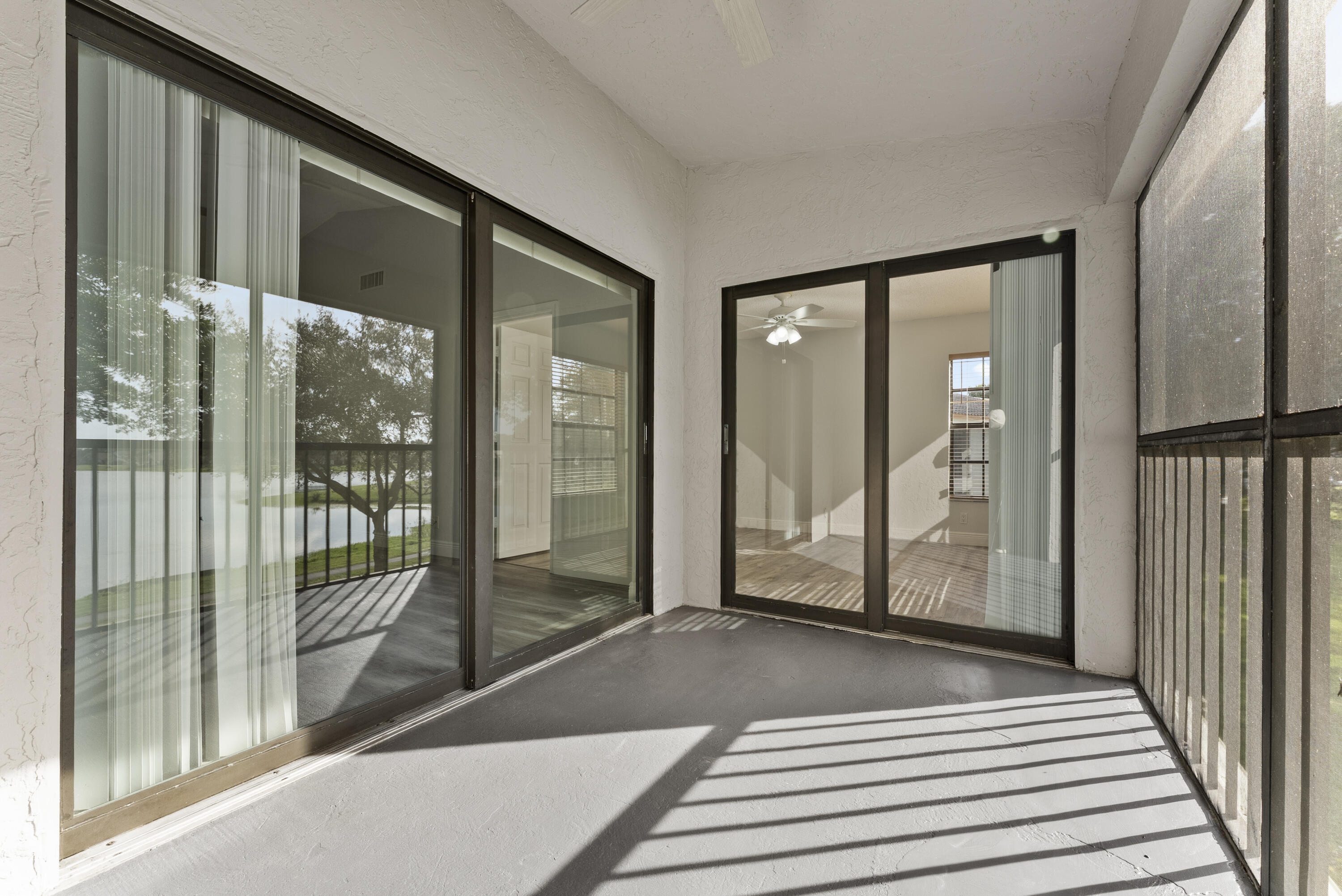 LAKE WINDWOOD CONDO - Residential