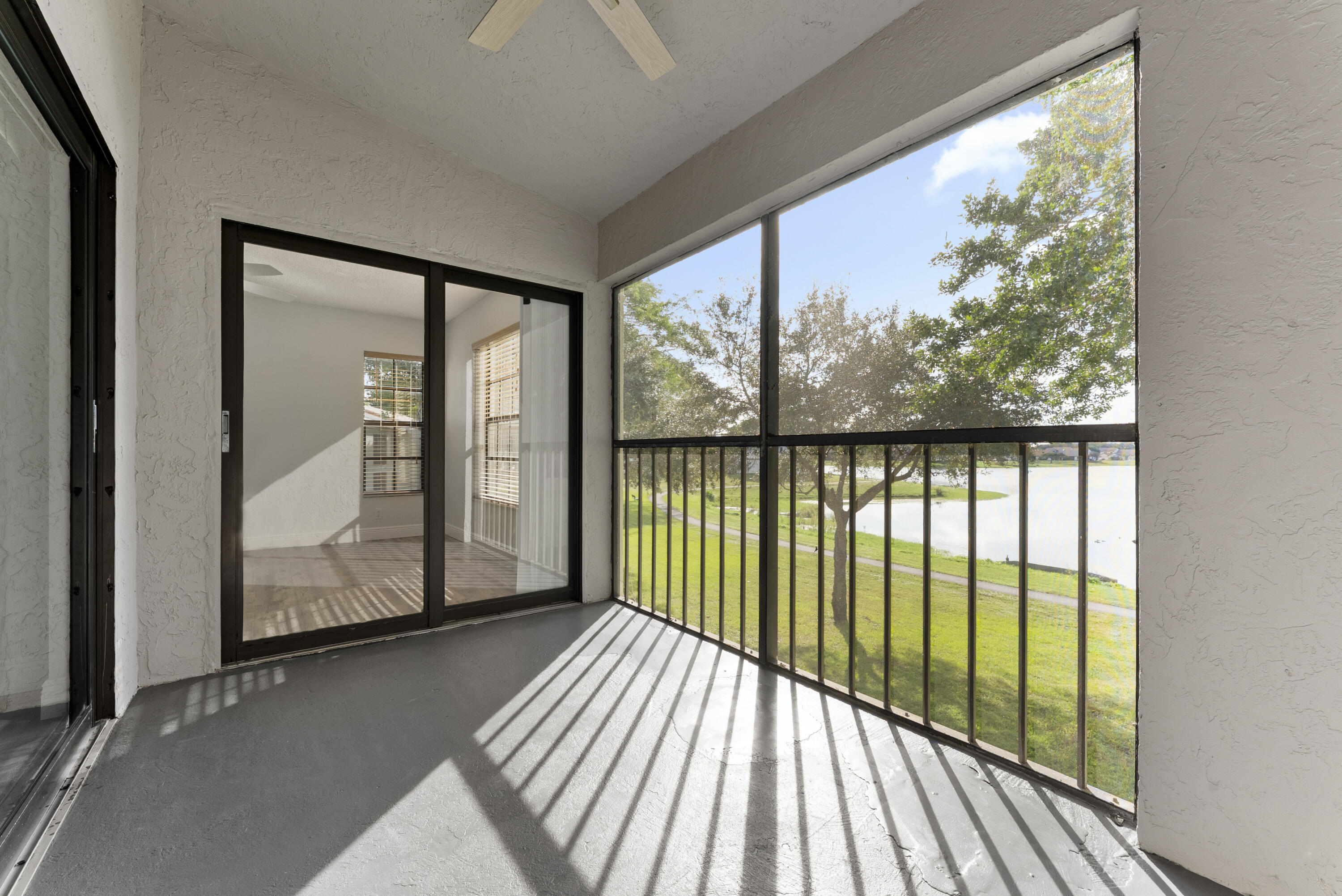 LAKE WINDWOOD CONDO - Residential