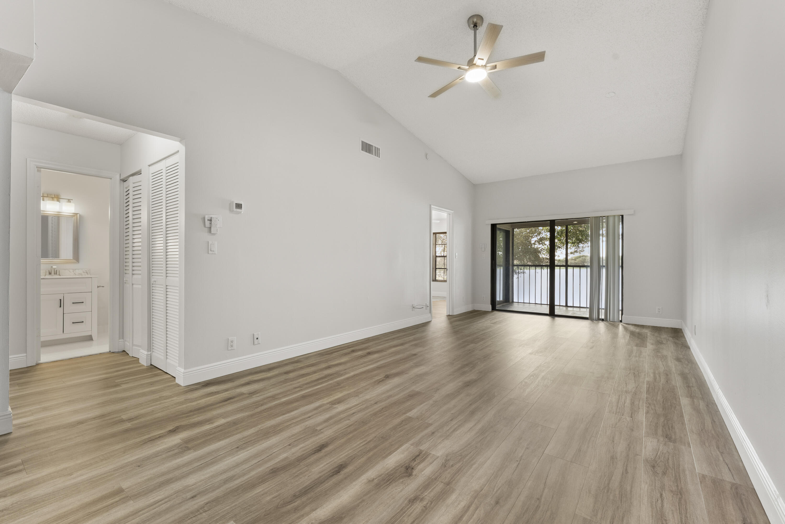 LAKE WINDWOOD CONDO - Residential