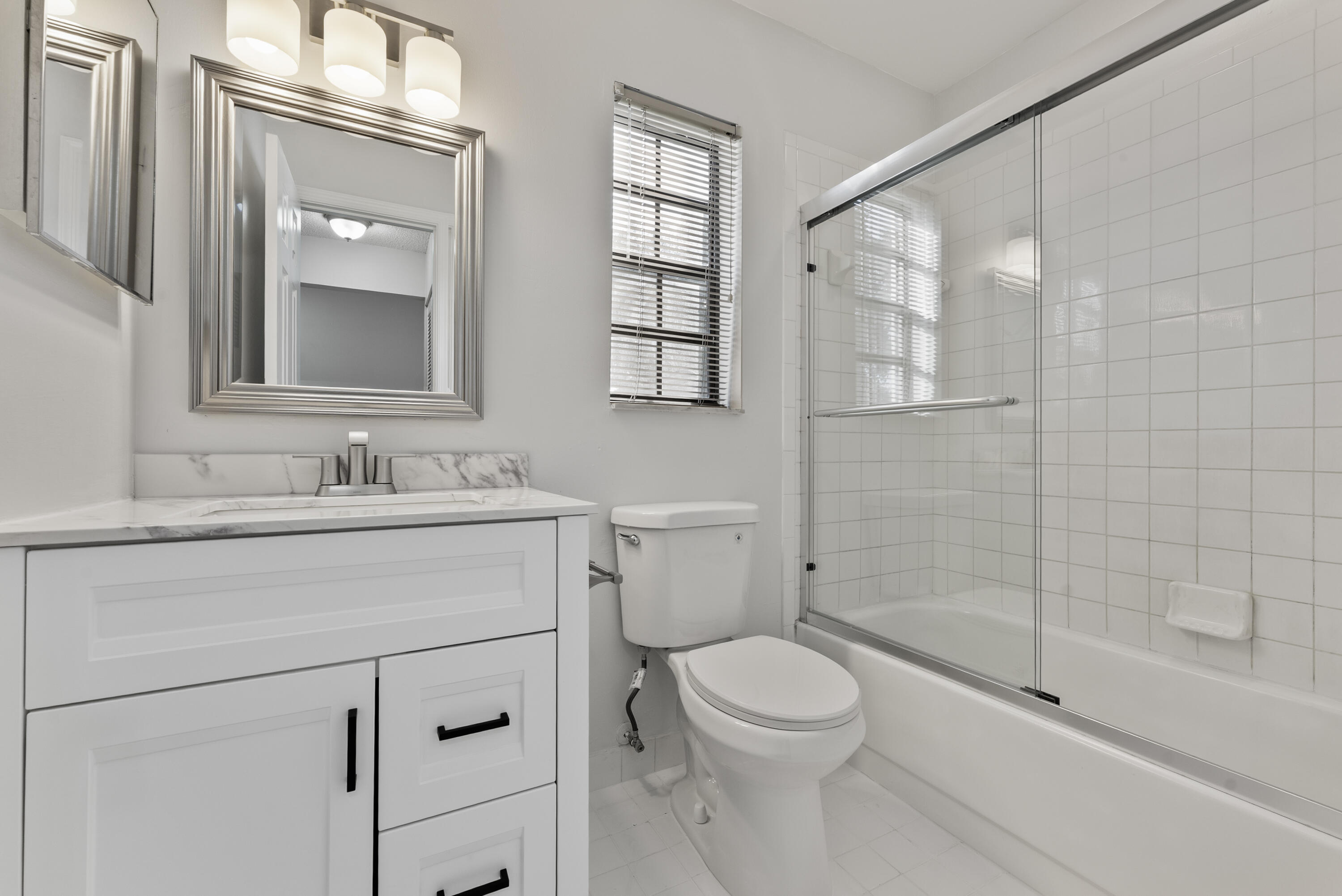 LAKE WINDWOOD CONDO - Residential