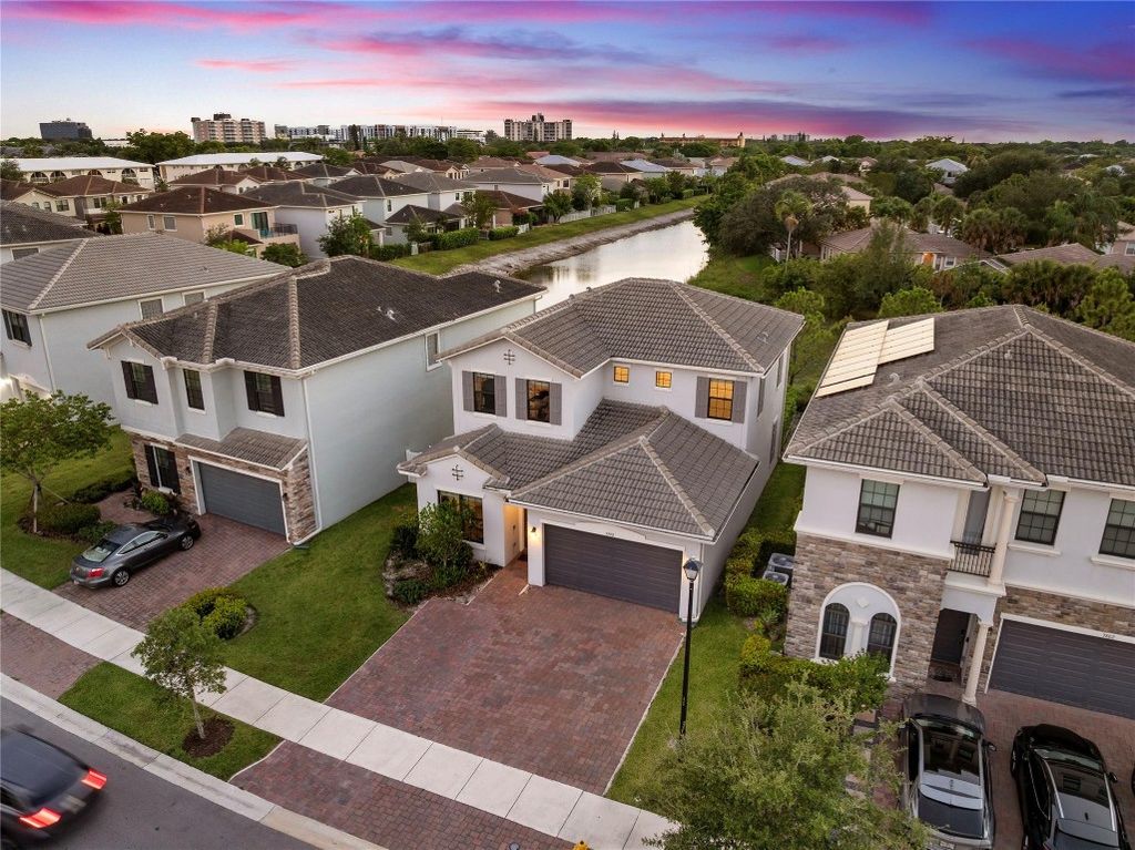 Photo of 3792 NW 87th Way, Coral Springs, FL 33065 (MLS # F10505234)