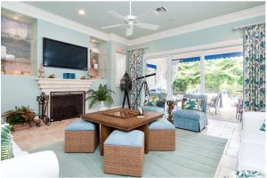 Beach Walk - Residential Lease