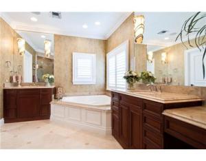 Beach Walk - Residential Lease