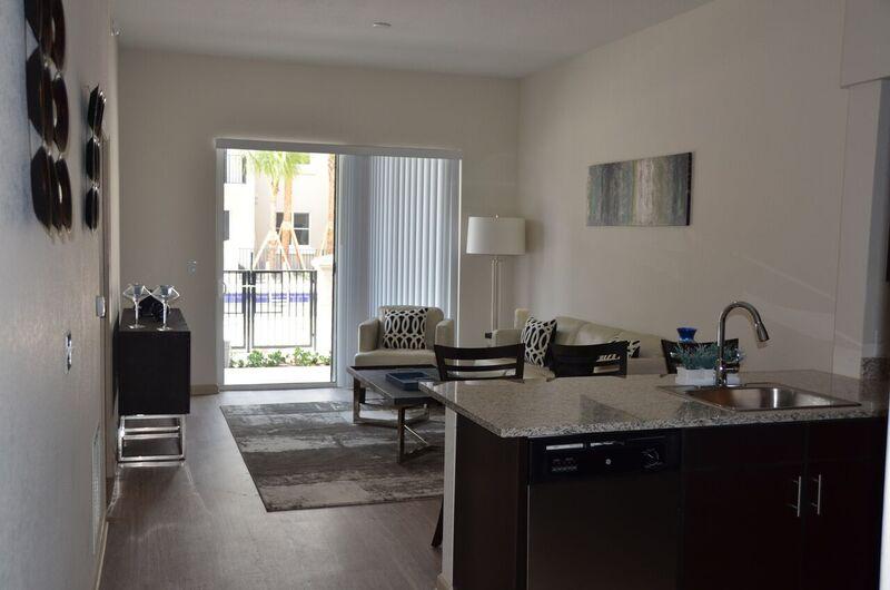 RENAISSANCE COMMONS - Residential Lease