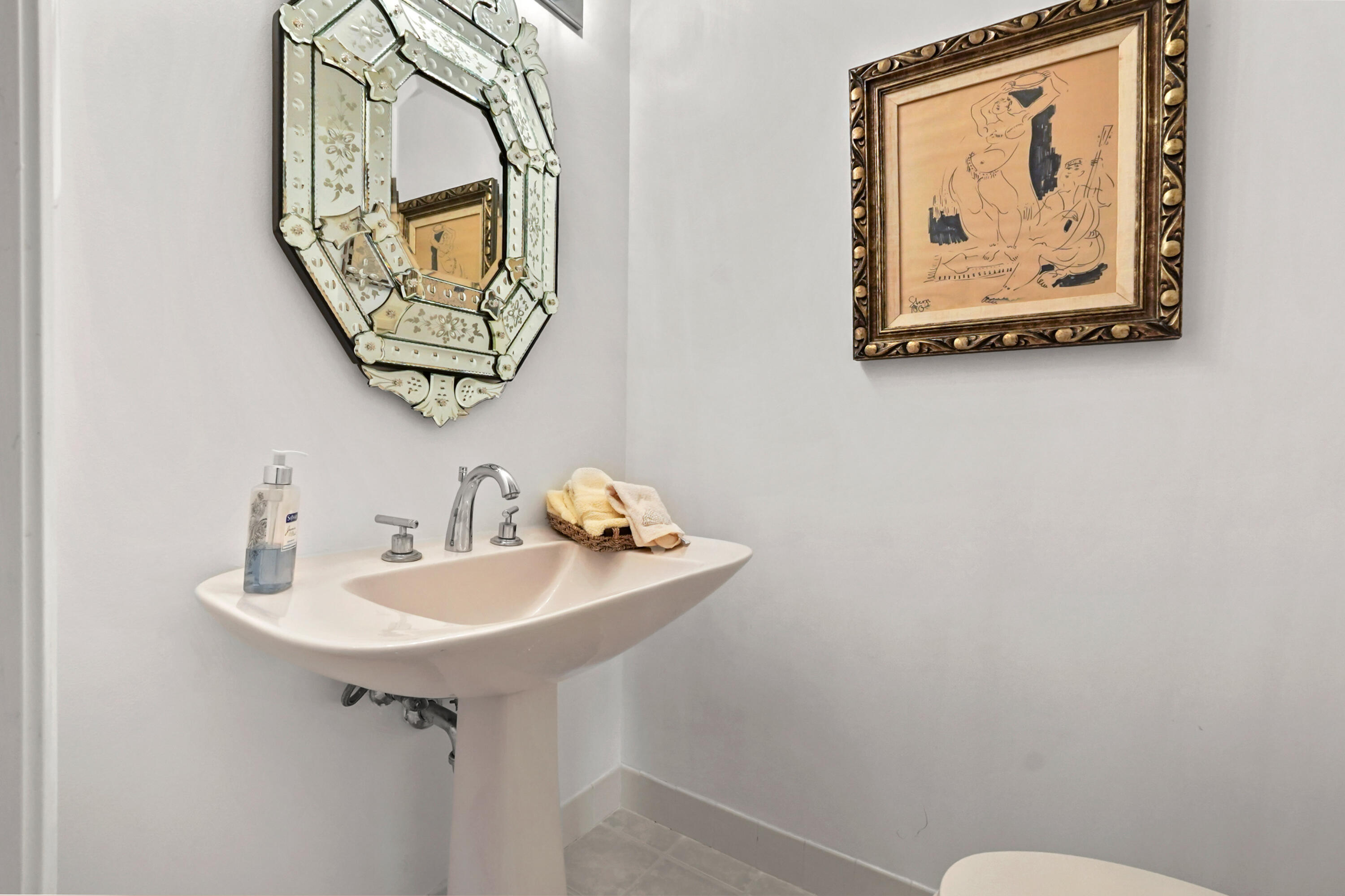 LANDS OF THE PRESIDENTS - Residential