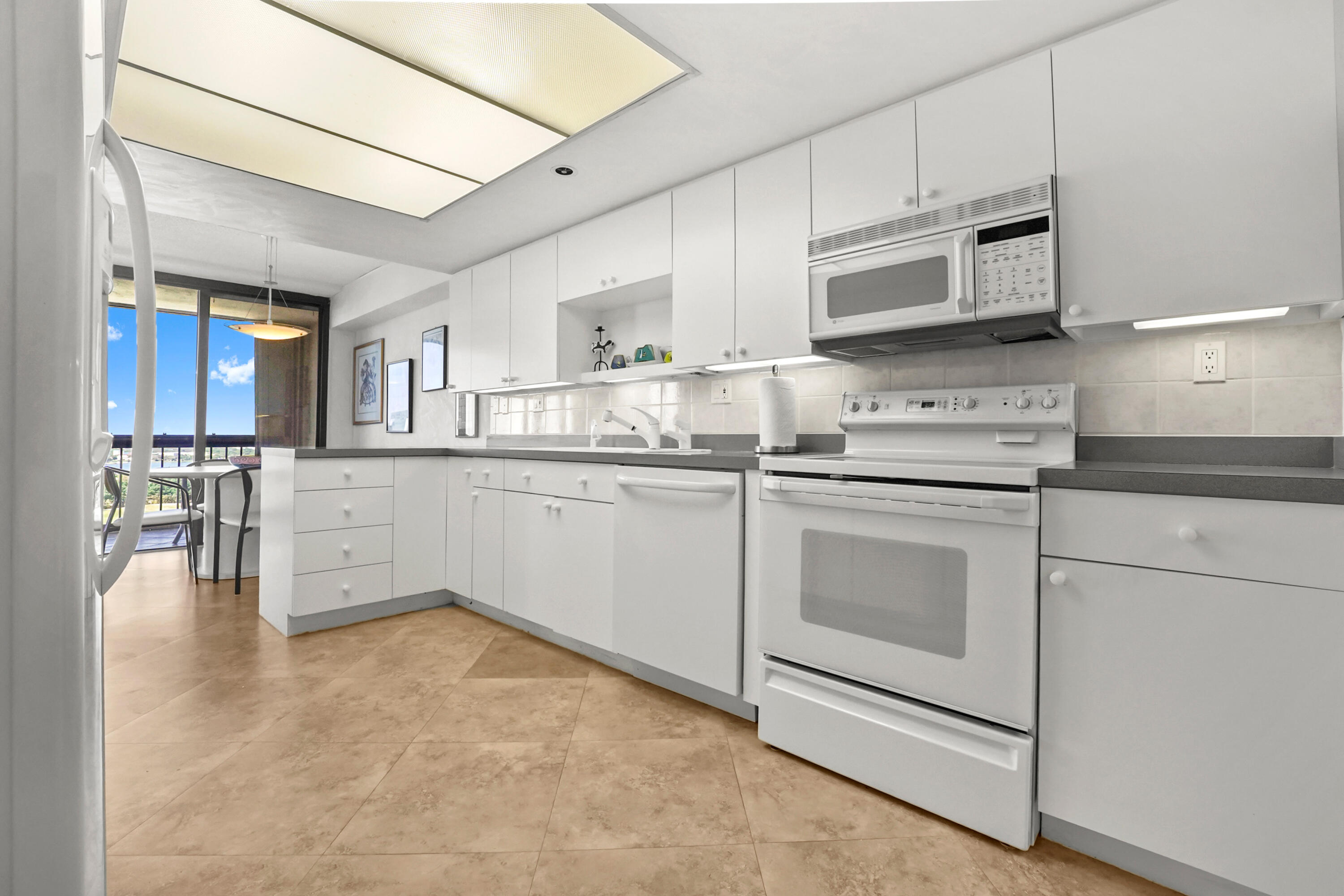 LANDS OF THE PRESIDENTS - Residential