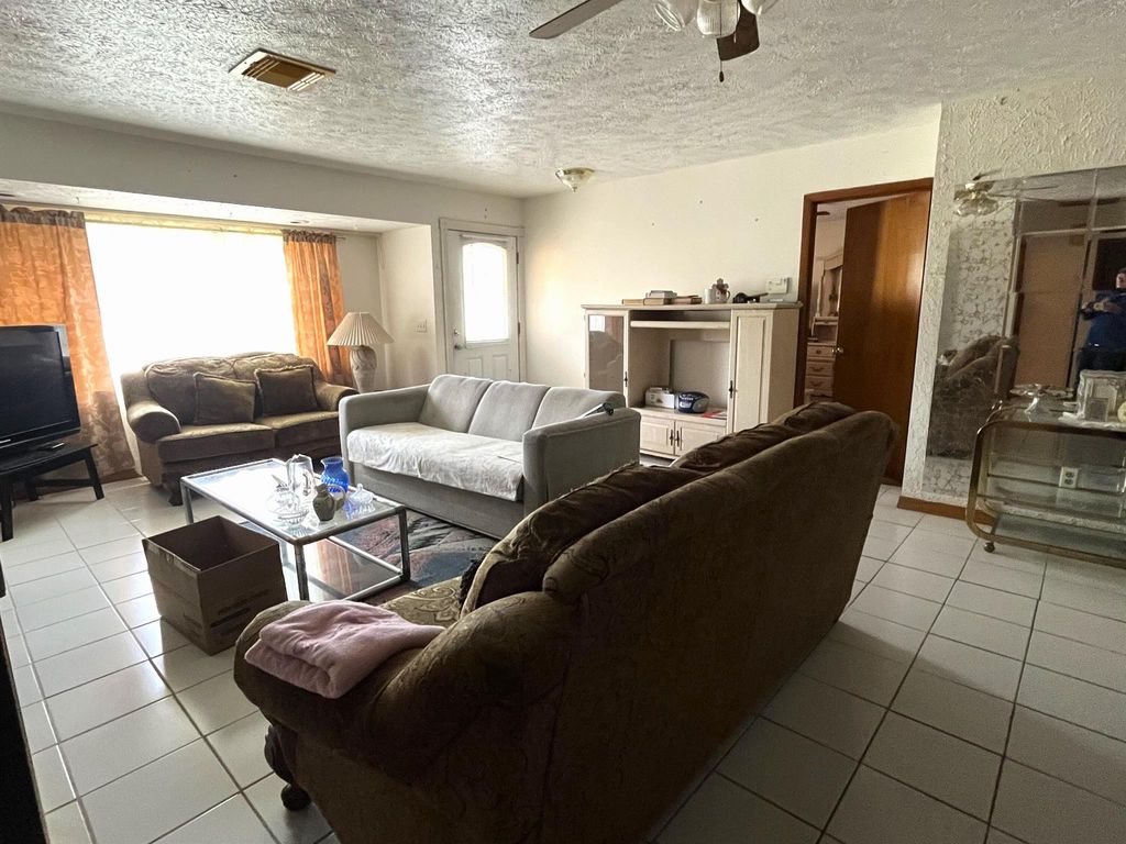 Photo of 538 NW Marion Avenue, Port Saint Lucie, FL 34983 (MLS # R10945066)