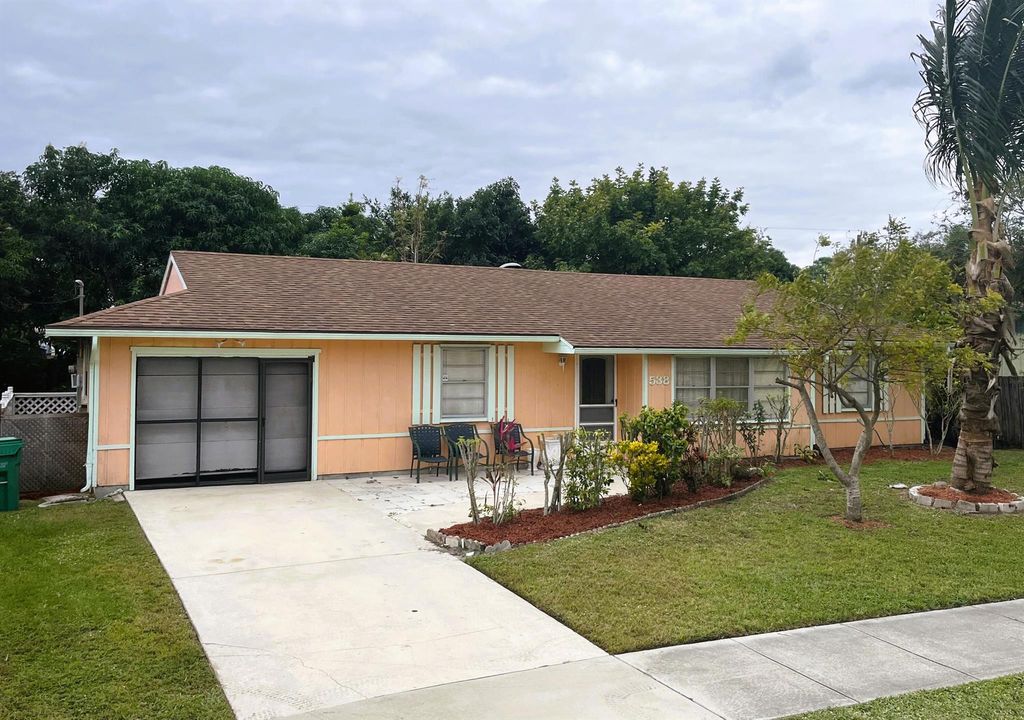 Photo of 538 NW Marion Avenue, Port Saint Lucie, FL 34983 (MLS # R10945066)