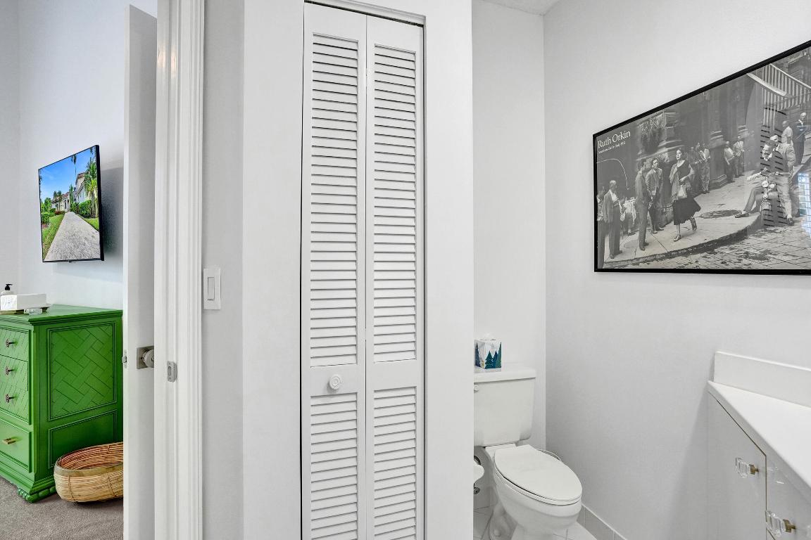 CAYMAN ISLE - Residential Lease