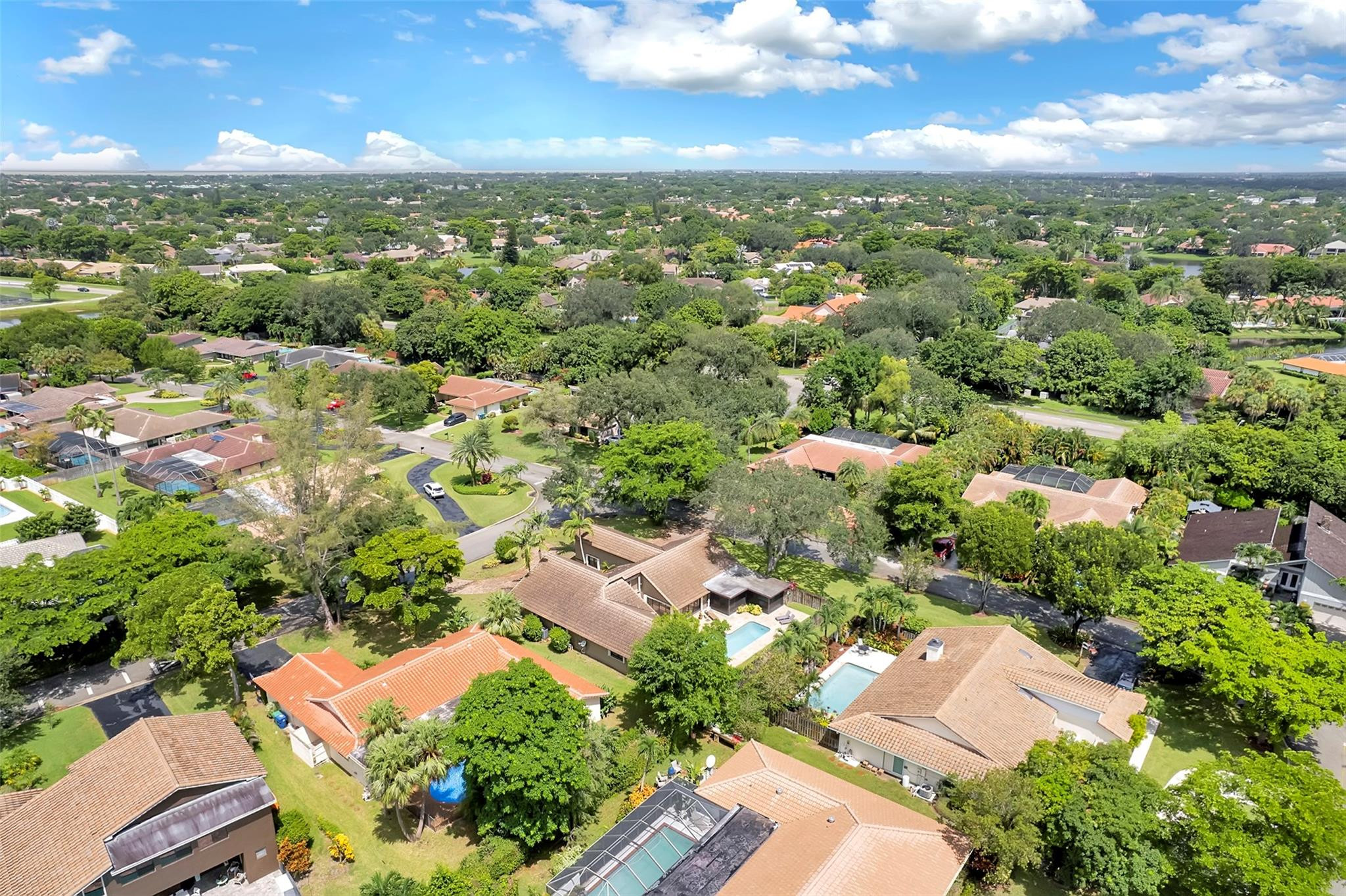 OAK WOOD - Residential