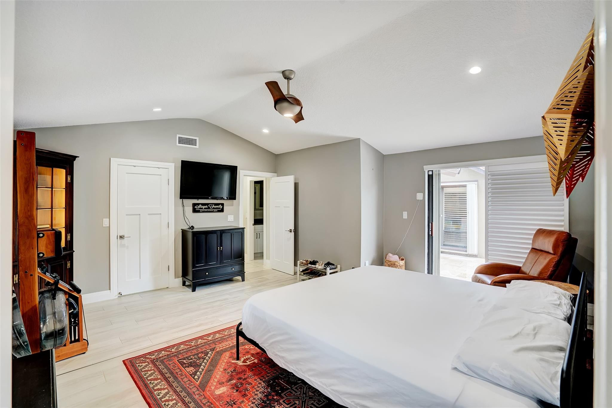 OAK WOOD - Residential