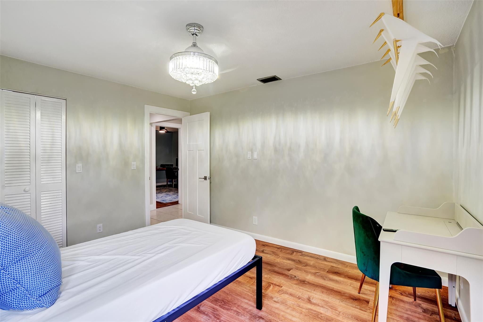 OAK WOOD - Residential