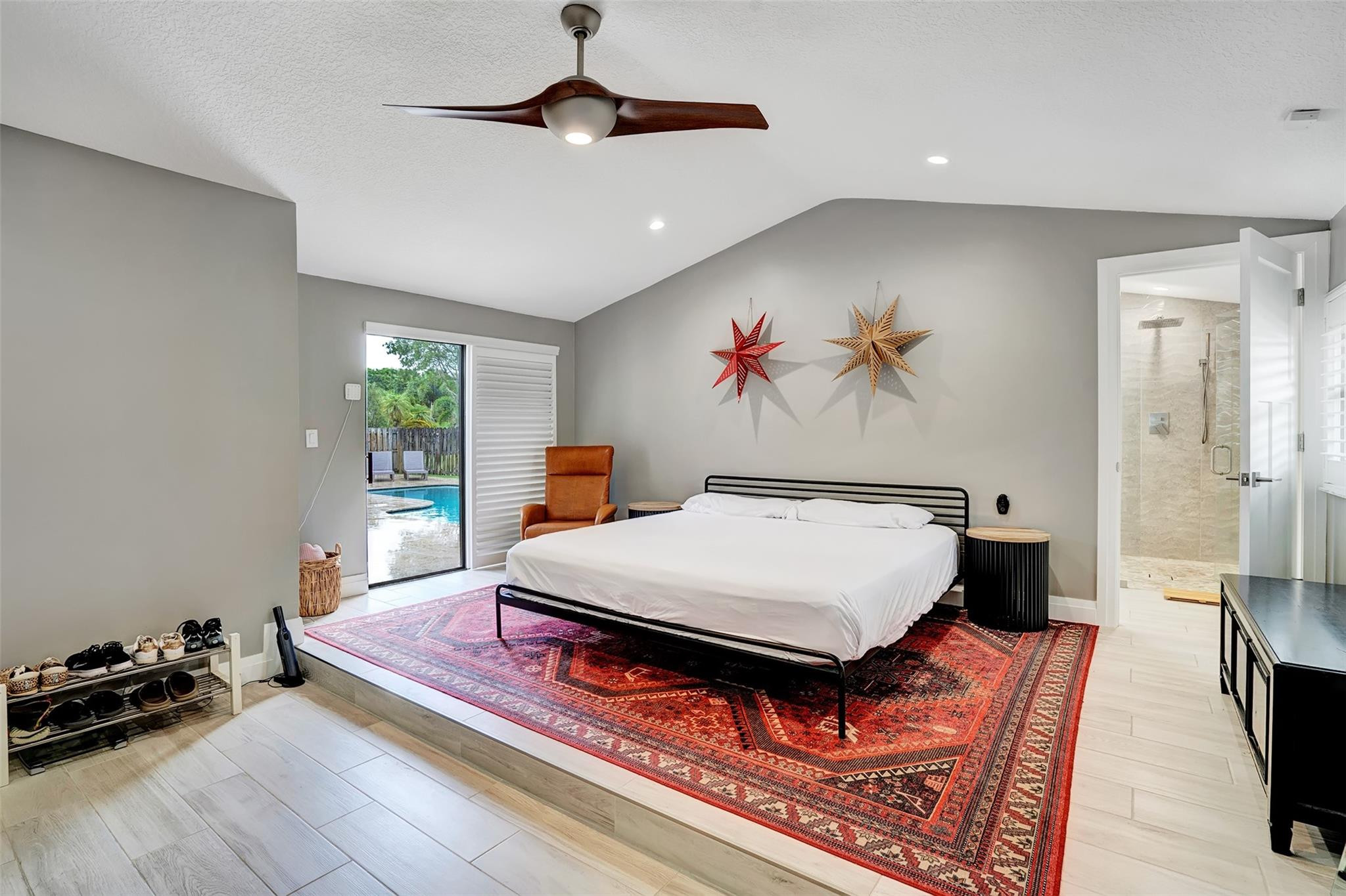 OAK WOOD - Residential