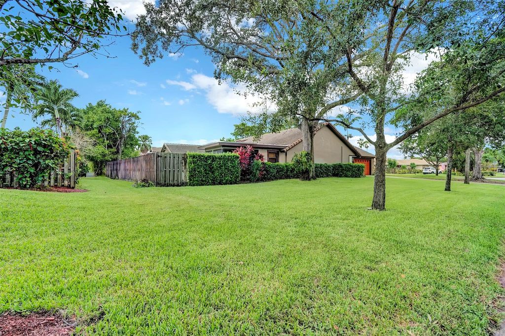 Photo of 197 NW 104th Avenue, Coral Springs, FL 33071 (MLS # B26015252)