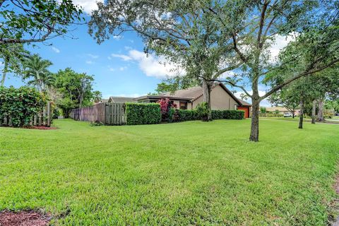 Tiny photo for 197 NW 104th Avenue, Coral Springs, FL 33071 (MLS # B26015252)