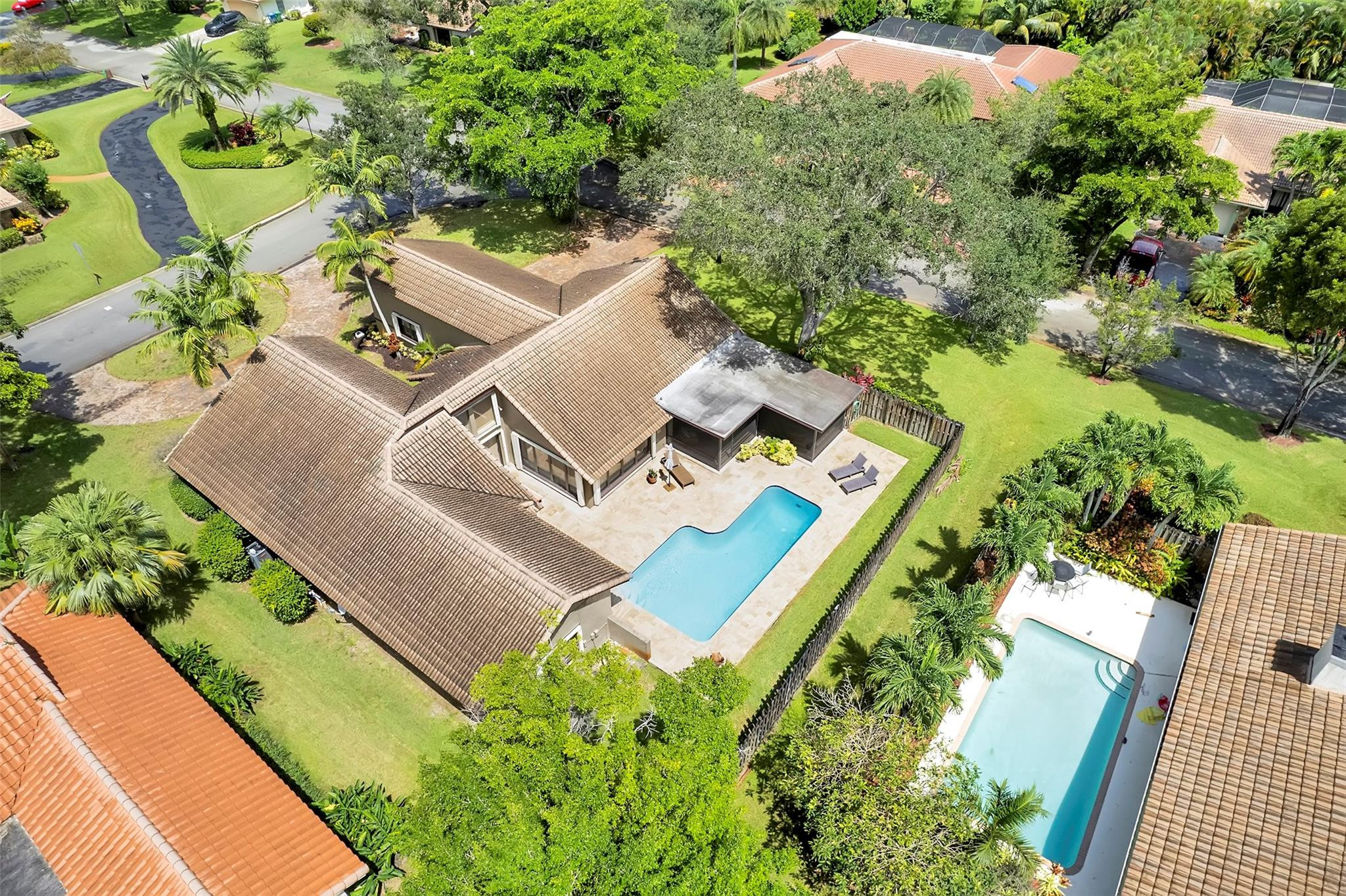 OAK WOOD - Residential