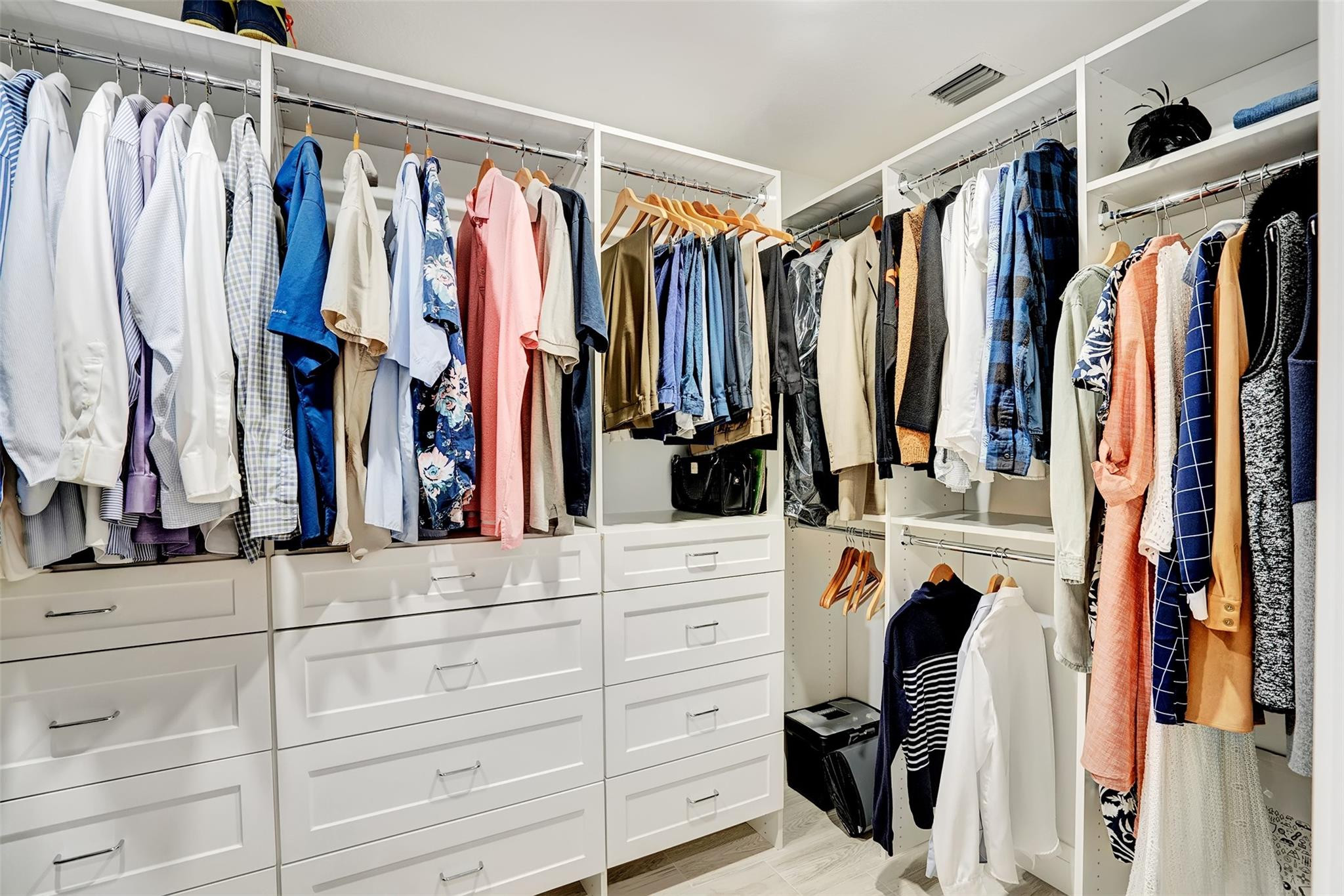 OAK WOOD - Residential