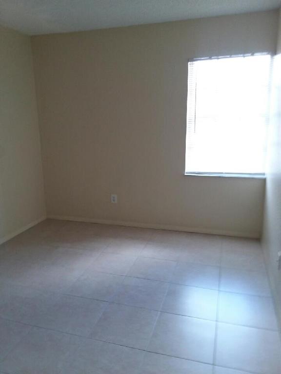 Villas Of Windmill Point - Residential Lease