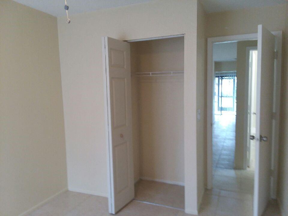 Villas Of Windmill Point - Residential Lease