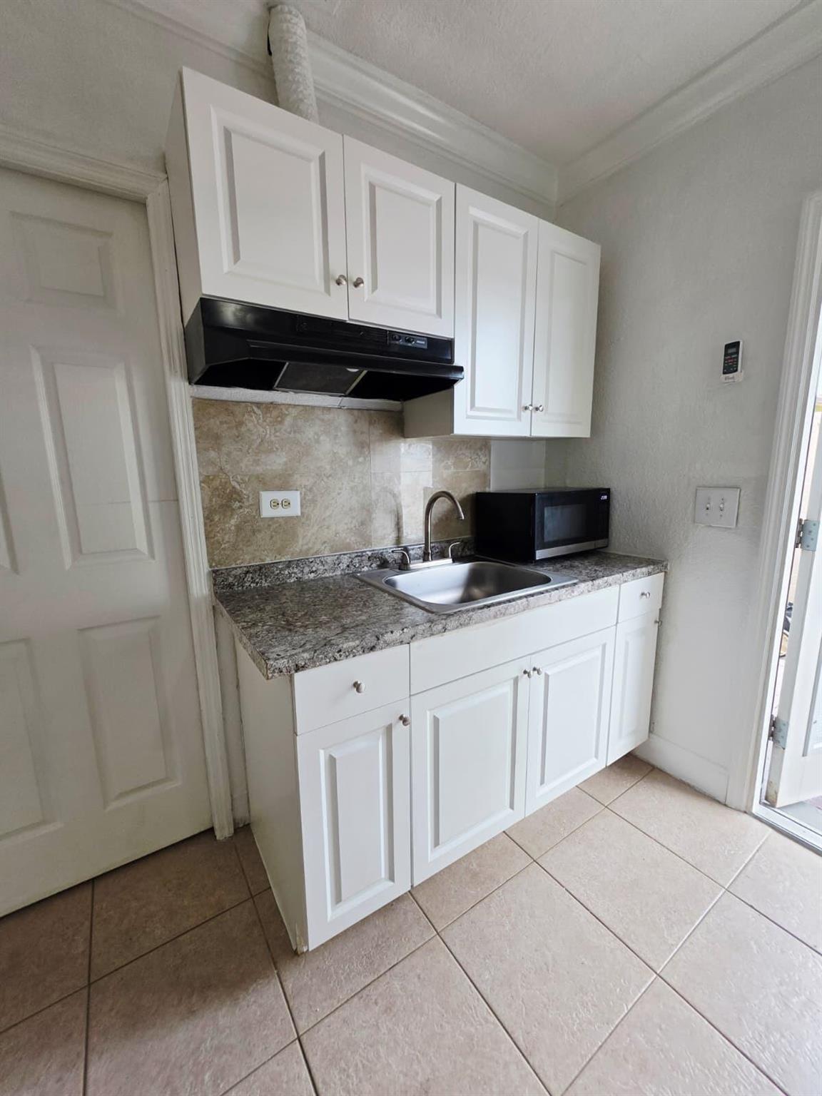 CANNONGATE 1 - Residential