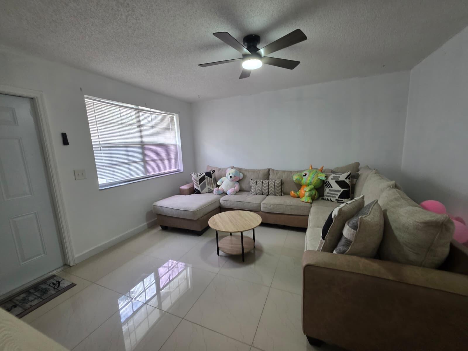 CANNONGATE 1 - Residential