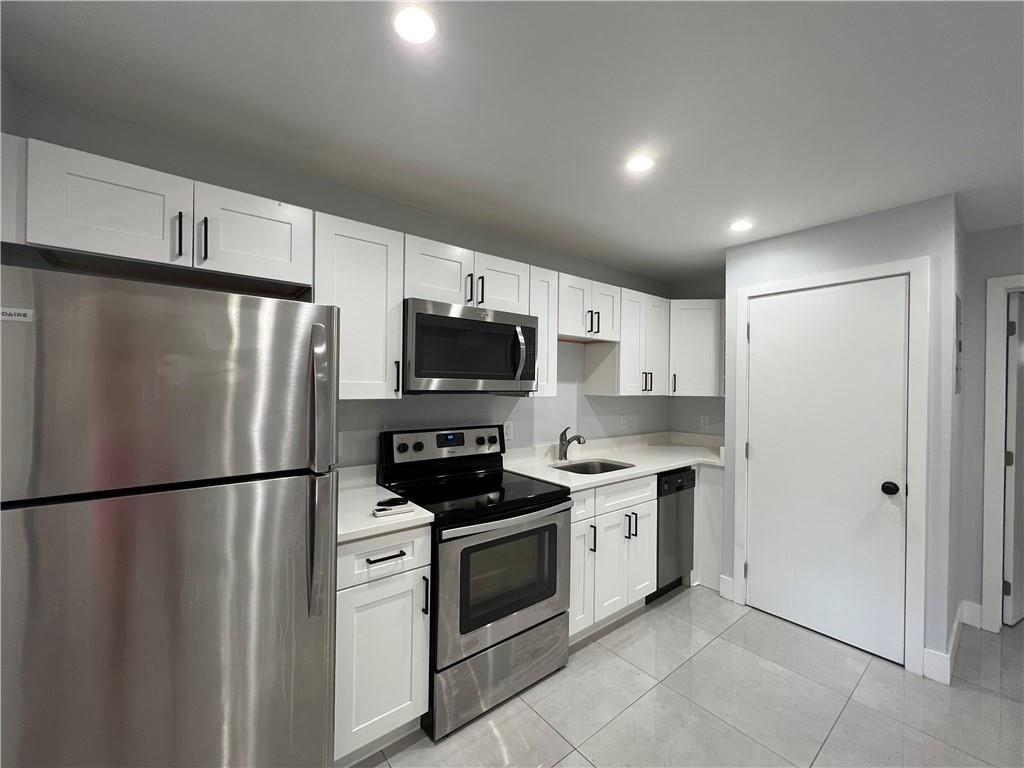 Photo of 820 N Victoria Park Rd #3, Fort Lauderdale, FL 33304 (MLS # F10388528)