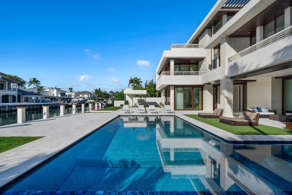 Pelican Isle 21-19 B - Residential