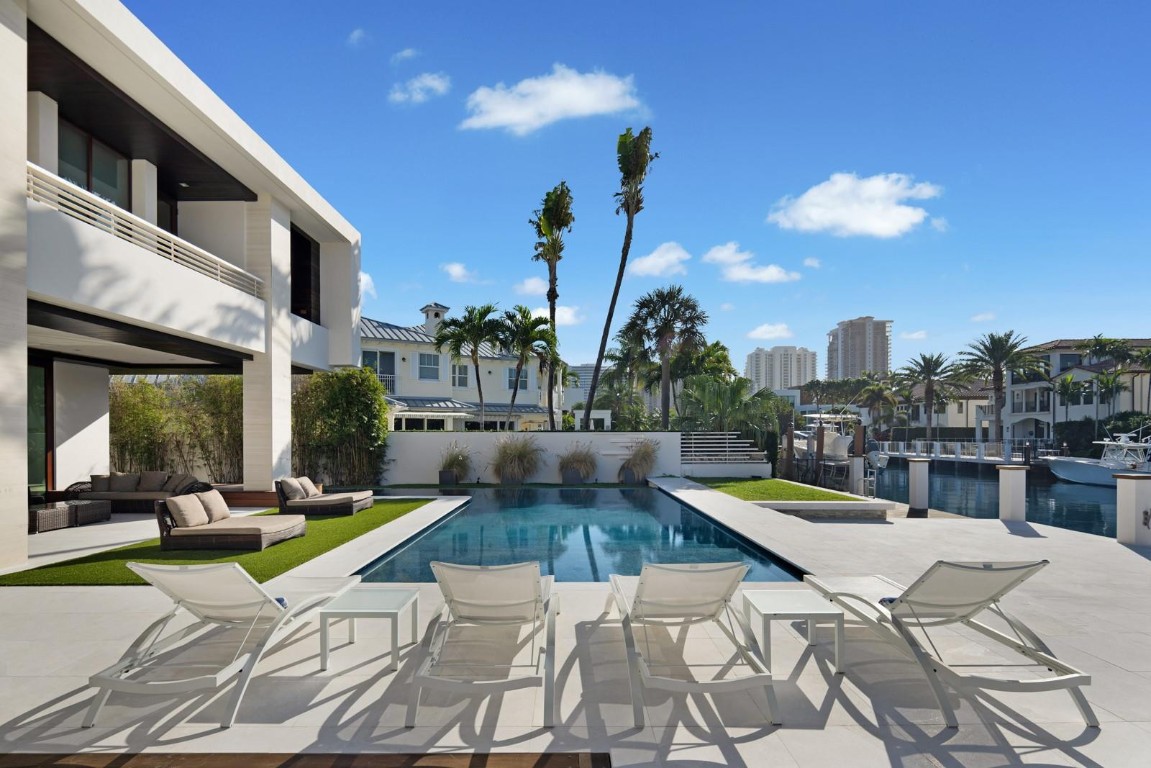 Pelican Isle 21-19 B - Residential