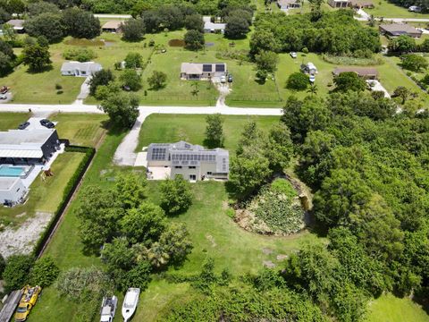 A home in Loxahatchee