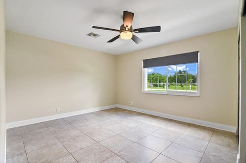 A home in Loxahatchee