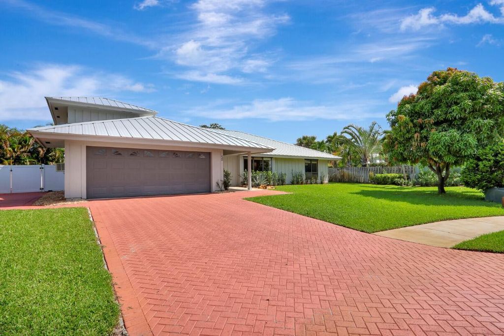 Photo of 50 Dogwood Ridge, Tequesta, FL 33469 (MLS # R10912667)