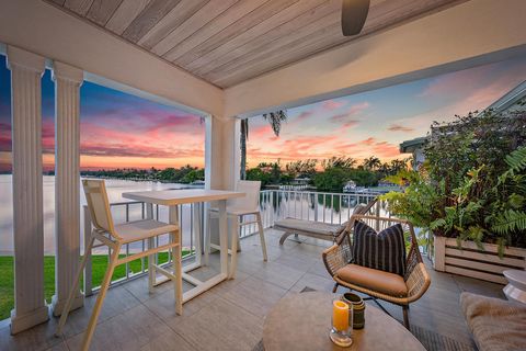 209 Evans Lane Manalapan FL 33462
