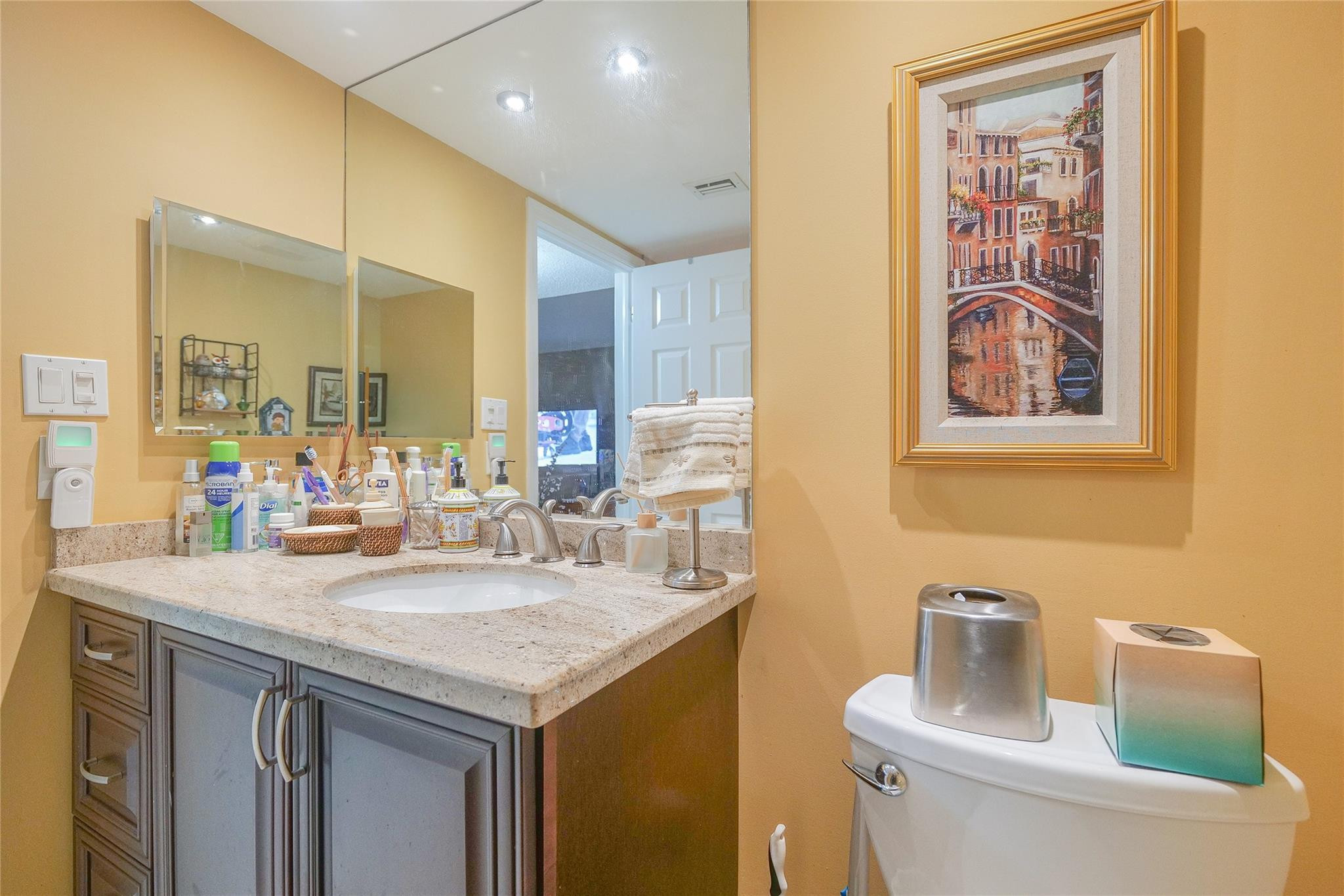 ENVIRON TOWERS - Residential