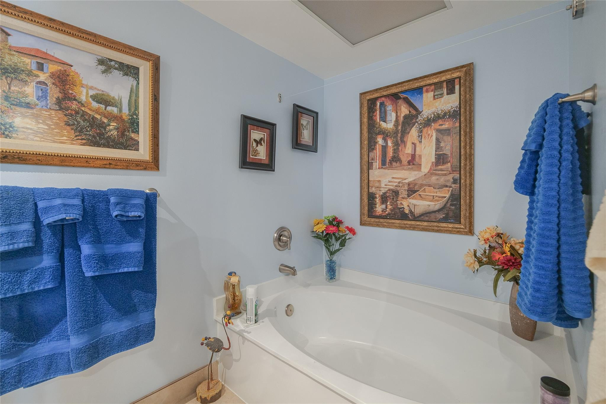 ENVIRON TOWERS - Residential