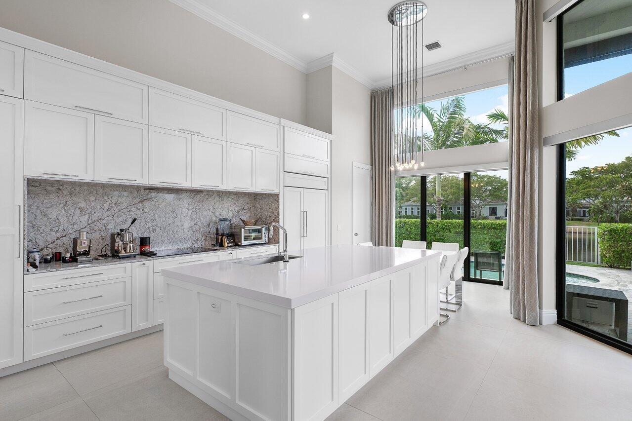 REGENTS SQUARE - Residential