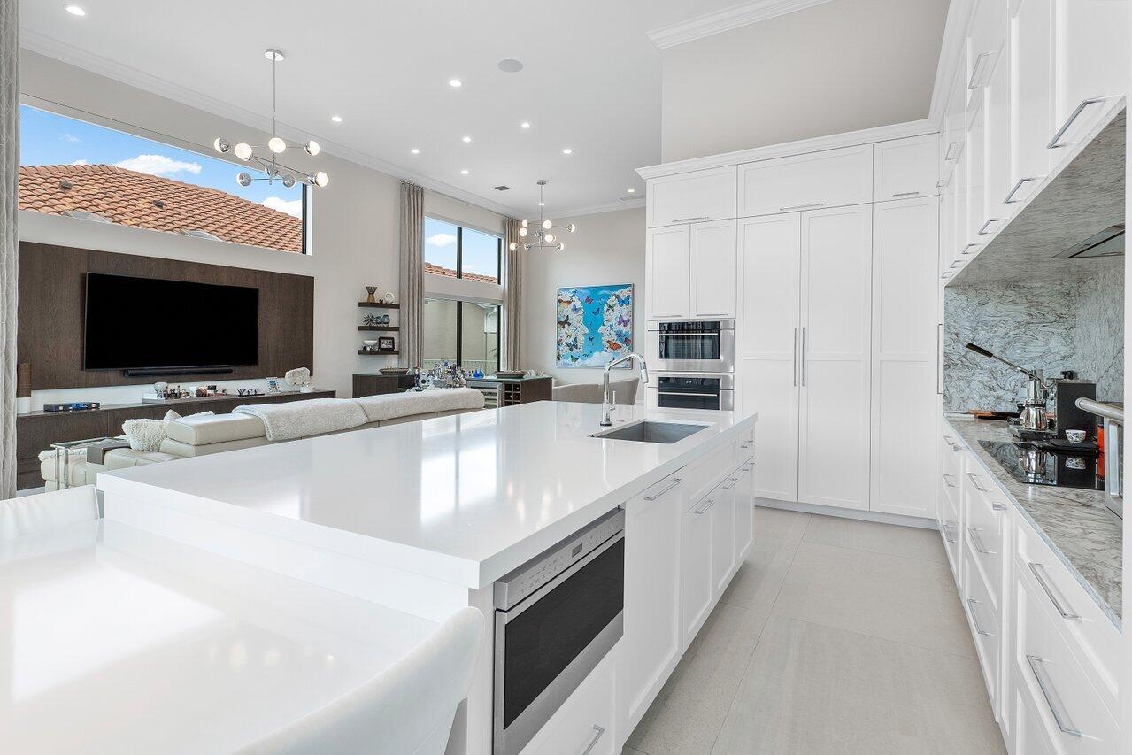 REGENTS SQUARE - Residential