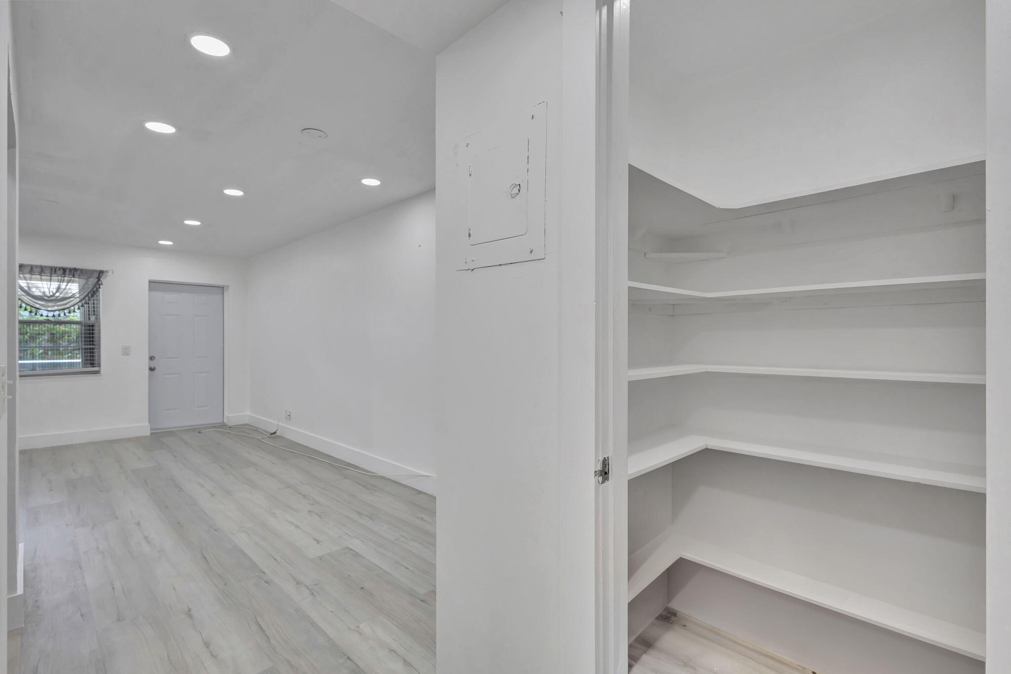 DORCHESTER CONDO - Residential