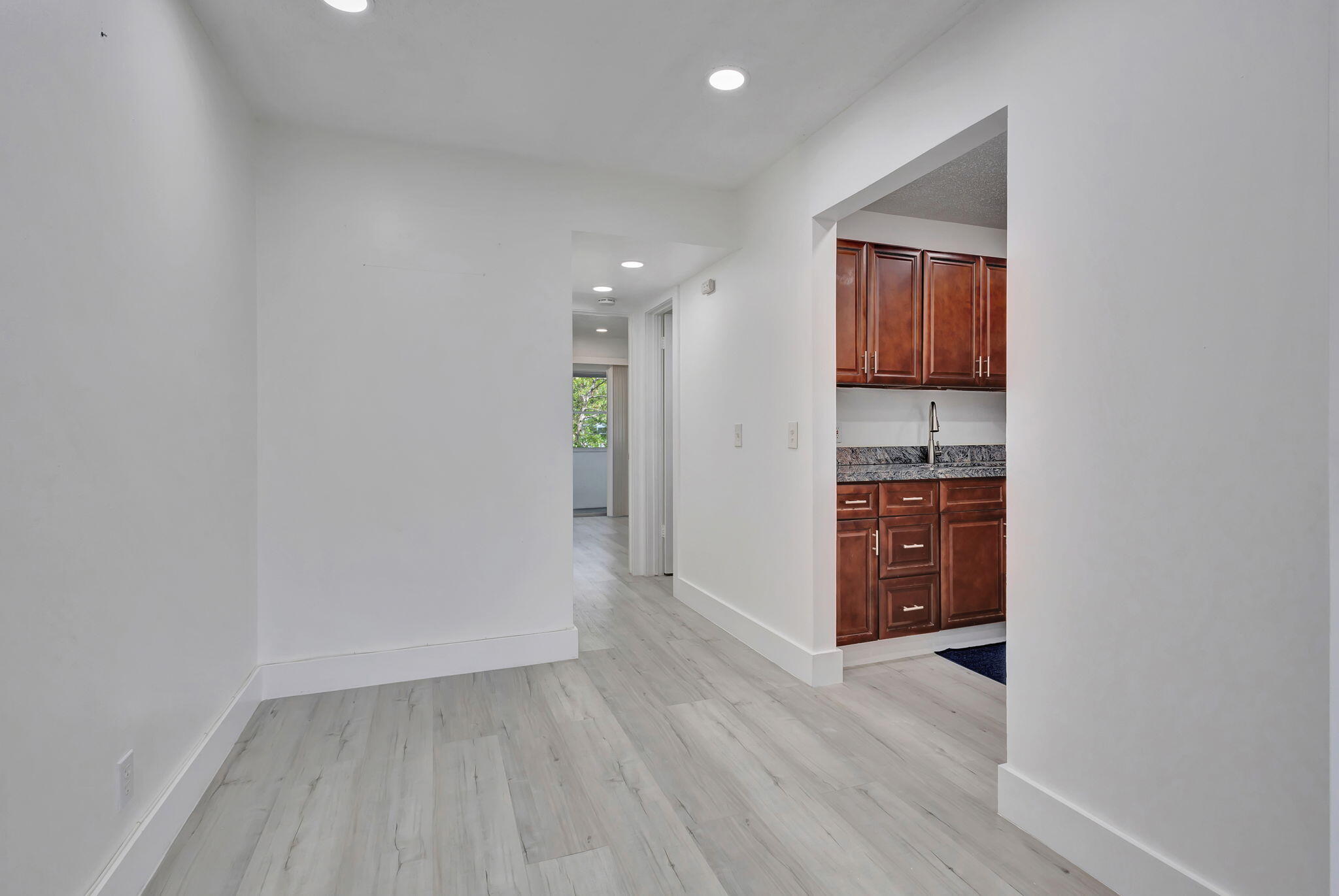 DORCHESTER CONDO - Residential