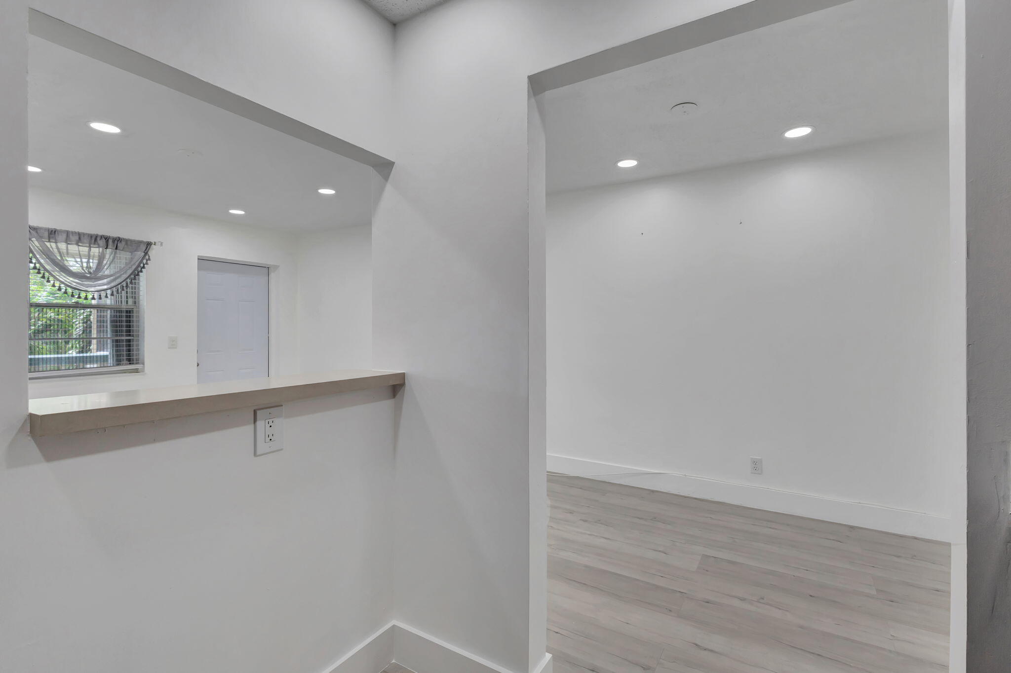 DORCHESTER CONDO - Residential