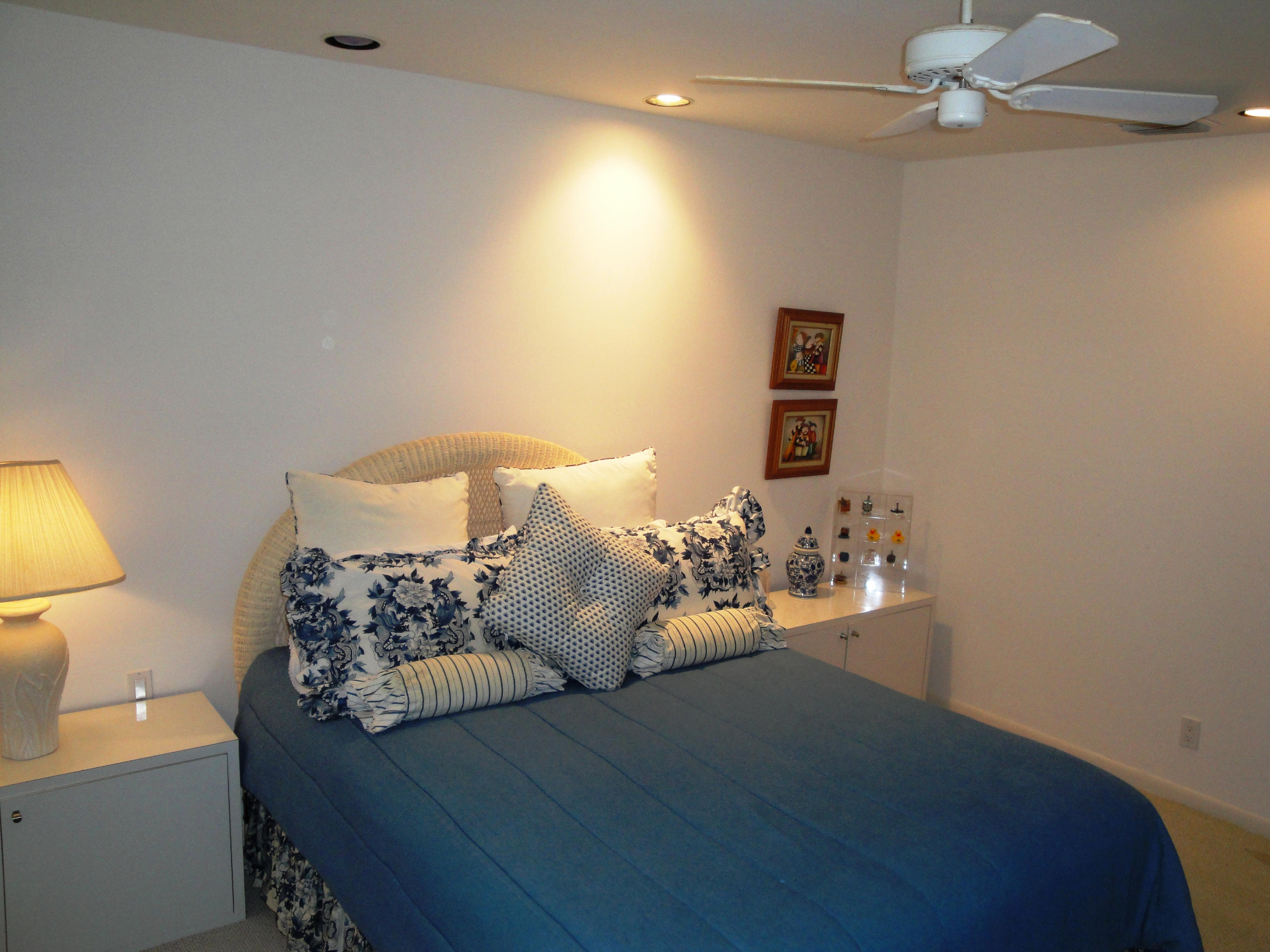 EASTGATE II AT HUNTERS RUN CONDO - Residential